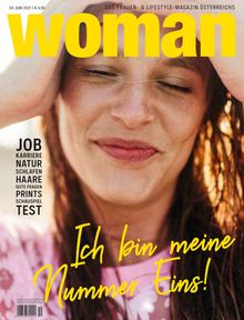 Langhaariges Girl Wird Beim Vorstellungsgespräch Gehämmert Langhaariges Girl Wird Beim Vorstellungsgespräch Gehämmert